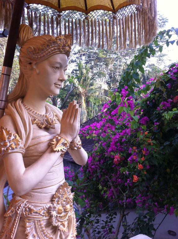 Отель White Lotus Oasis Убуд Экстерьер фото