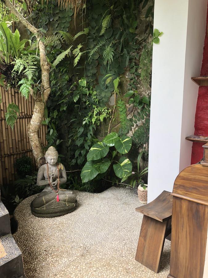 Отель White Lotus Oasis Убуд Экстерьер фото